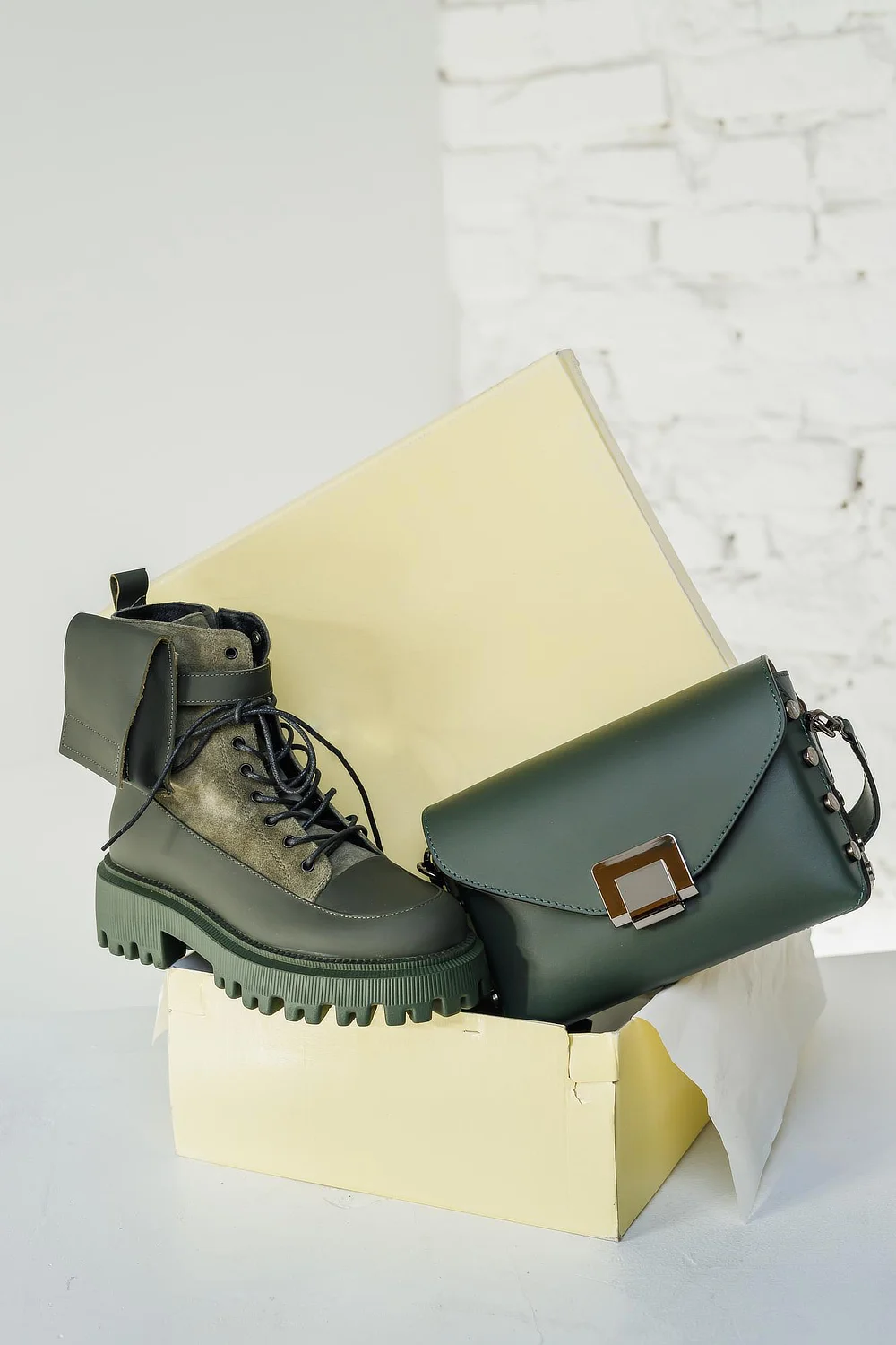 Ladies All Season Hiking Knee High Shoes